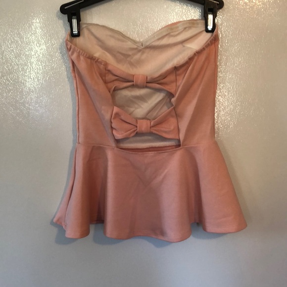 Charlotte Russe peach colored strapless - Picture 2 of 2